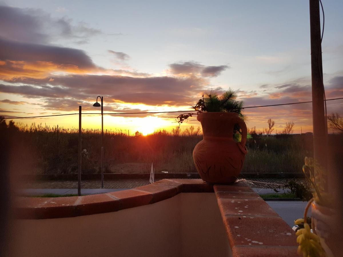 Mari En Bed & Breakfast Castel Volturno Luaran gambar