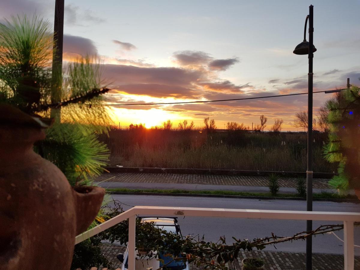 Mari En Bed & Breakfast Castel Volturno Luaran gambar