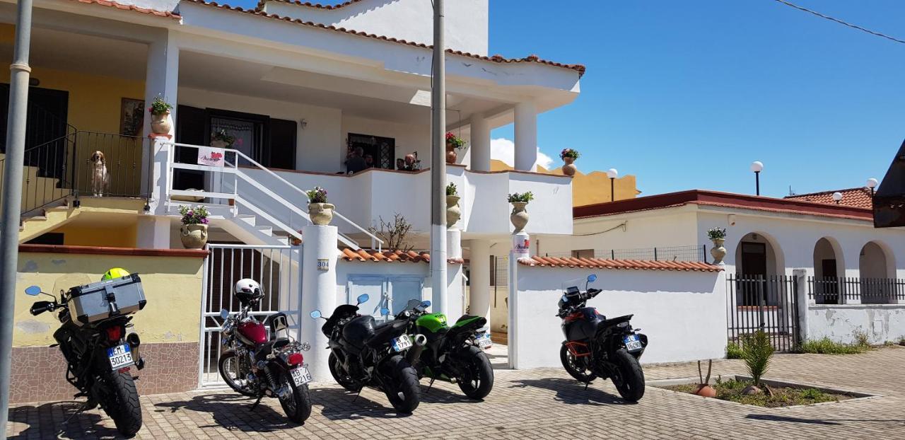 Mari En Bed & Breakfast Castel Volturno Luaran gambar