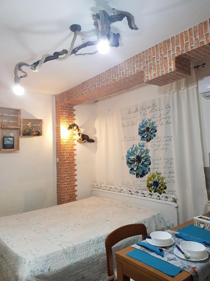 Mari En Bed & Breakfast Castel Volturno Luaran gambar