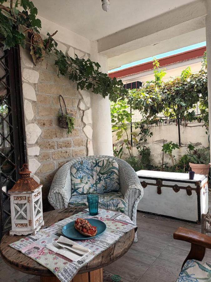 Mari En Bed & Breakfast Castel Volturno Luaran gambar