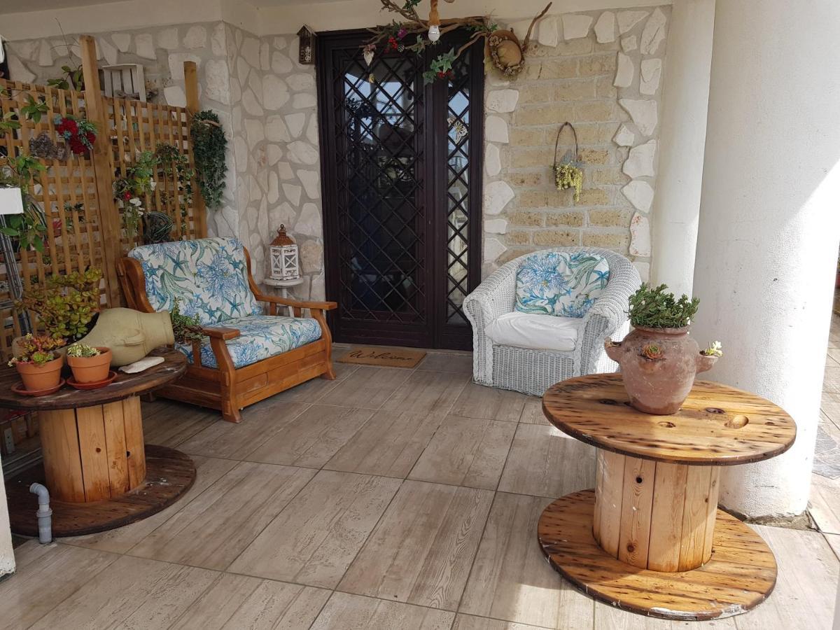 Mari En Bed & Breakfast Castel Volturno Luaran gambar